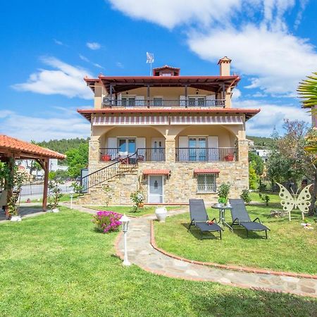 Private 6-Bdrm Villa With Garden 150M To Beach パラディオス エクステリア 写真