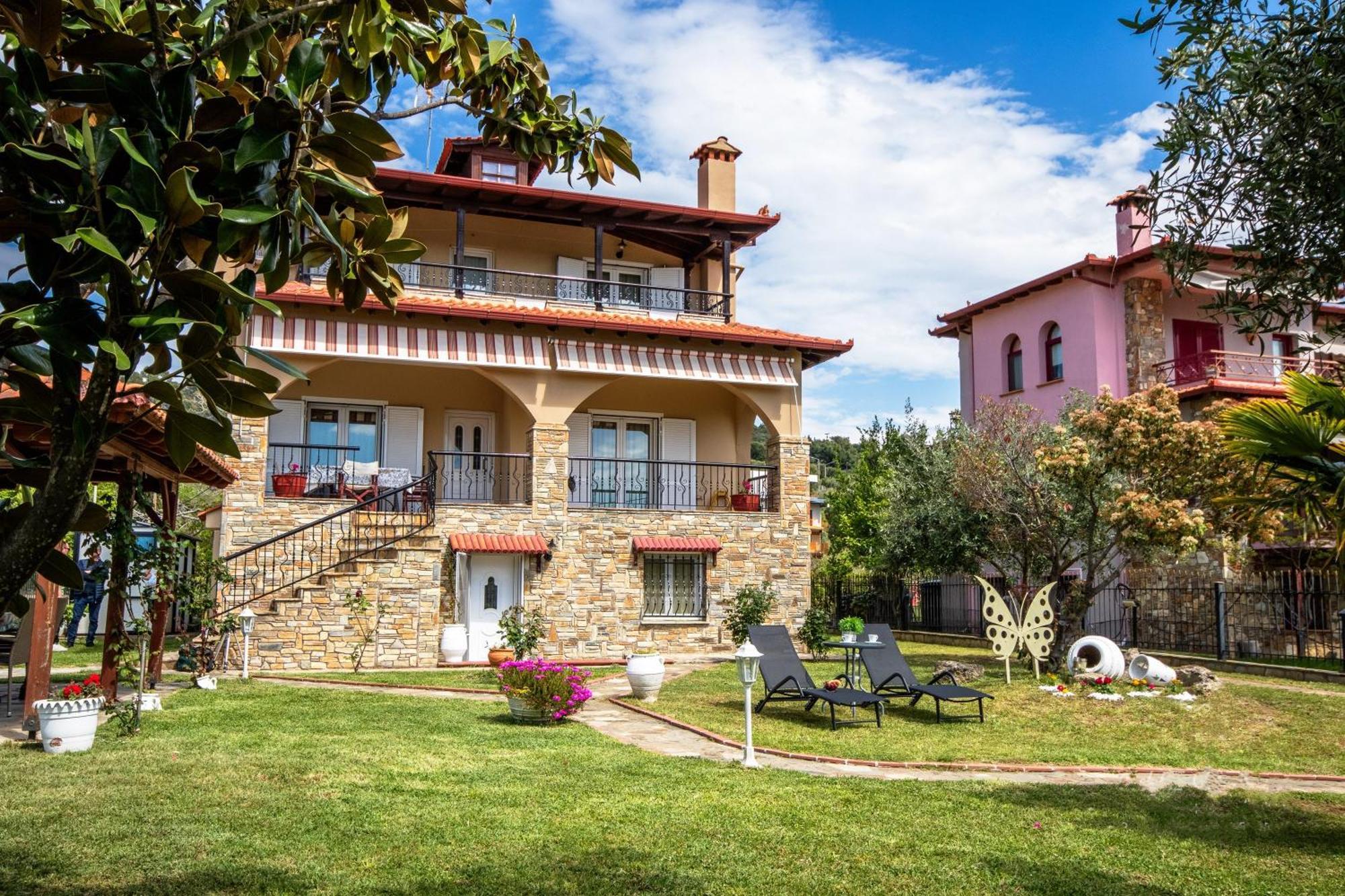 Private 6-Bdrm Villa With Garden 150M To Beach パラディオス エクステリア 写真